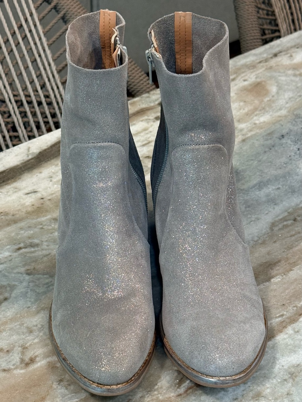 Women’s DIBA TRUE Silver Majestic ankle bootie- Size 8.5 - Picture 2 of 8